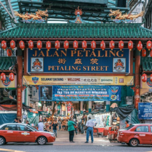 马来西亚留学丨吉隆坡最接地气的4大美食街！你都吃过了么？
